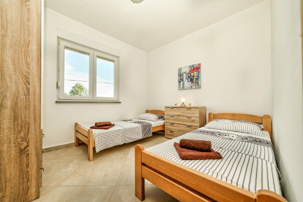 Apartment Una Pula Exteriör bild